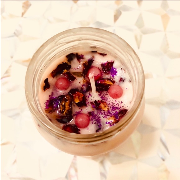 NWT Love Candle - Picture 3 of 3